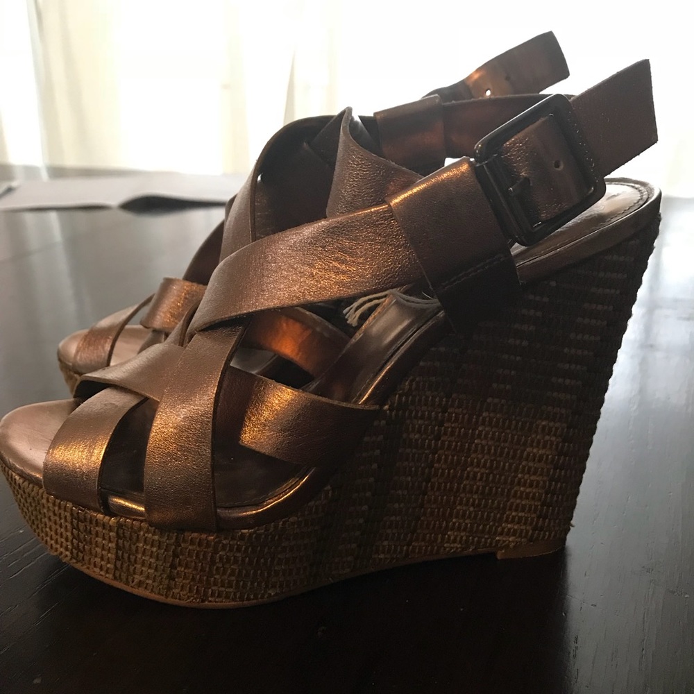 Vince Camuto wedges